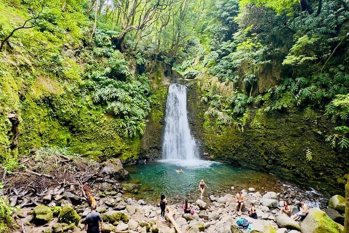 Private Hike in São Miguel: Craters, Lakes & Waterfalls on a Guided Trail