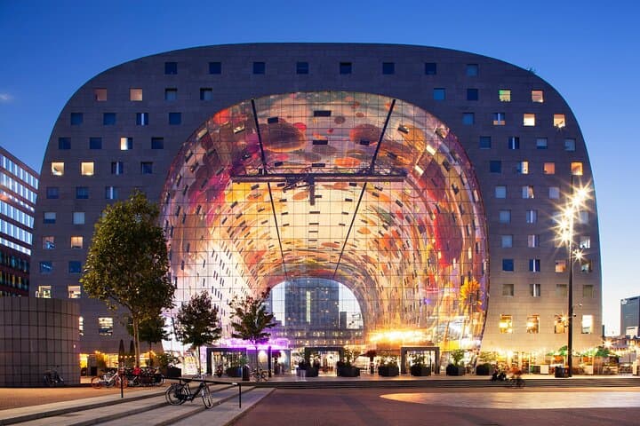 Private Transfer Bruges to Rotterdam with 2-Hour Antwerp Stop — Door-to-Door Comfort
