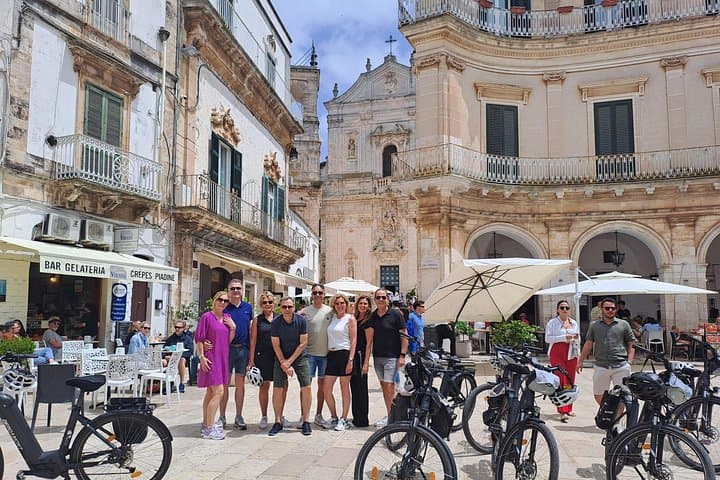 E-Bike Tour Between Cisternino and Martina Franca — Valle d’Itria Cycling Route