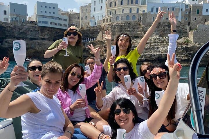 Polignano a Mare Private Boat Tour: Swim, Snorkel and Explore the Coastal Caves