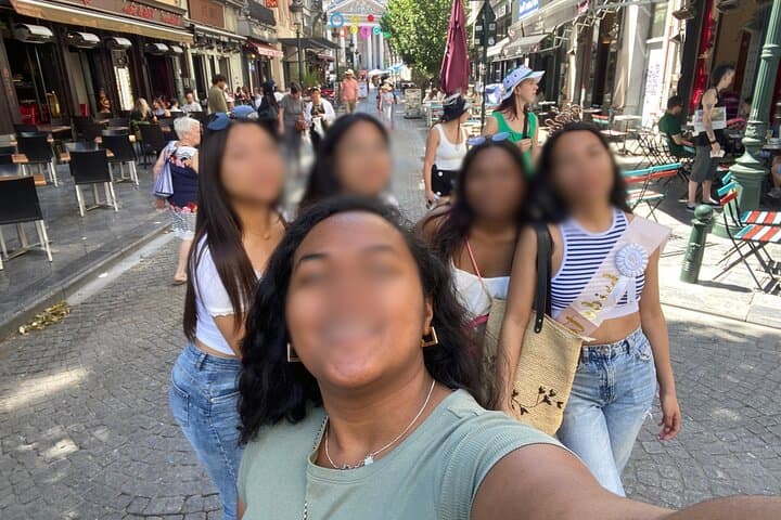 Brussels City Challenge: Team Scavenger Hunt Across Grand Place photo 2