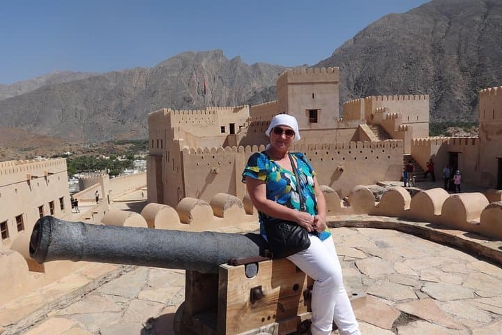 Nakhal Fort to Wadi Bani Awf: A Full-Day Hajar Mountains Adventure photo 4