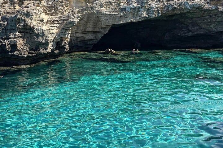 Self-Drive Speedboat to Blue Lagoon: Tempest 570 Akamas Adventure photo 4