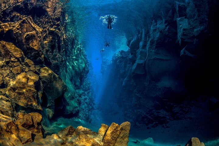 Silfra Snorkeling & Golden Circle Day Tour from Reykjavík