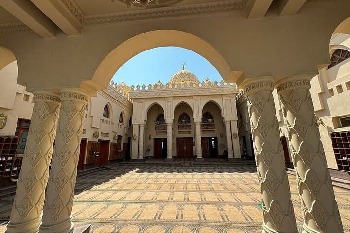 Hurghada City Tour: Marina, Market & Papyrus Factory Experience photo 3