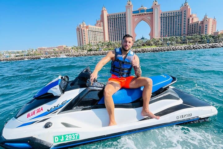Burj Al Arab Jet Ski Tour: 30-Min Ride Along Jumeirah Beach photo 5