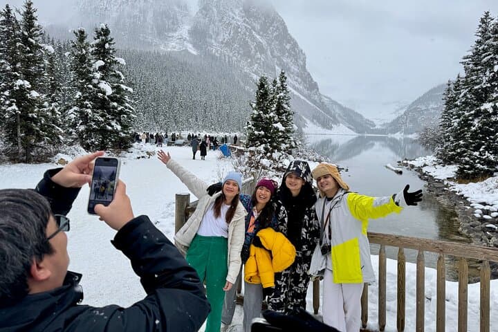 Banff Explorer Private Tour — Lake Louise & Moraine Lake Day Trip photo 2