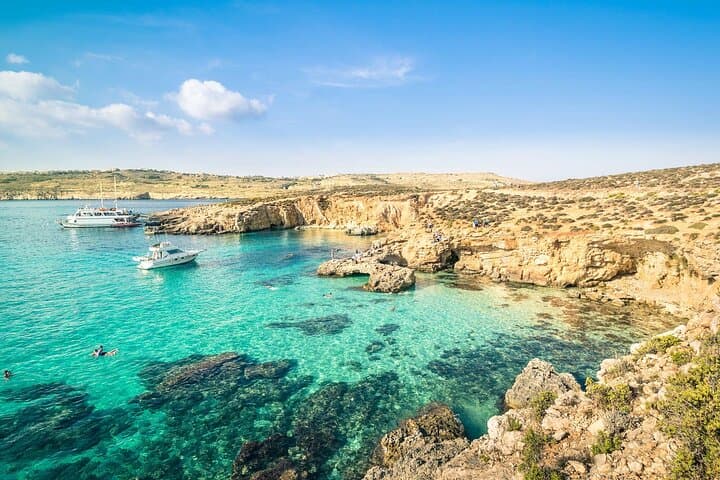Blue Lagoon Comino Island Ferry Cruise: Day Trip from Sliema & St. Paul's Bay photo 2