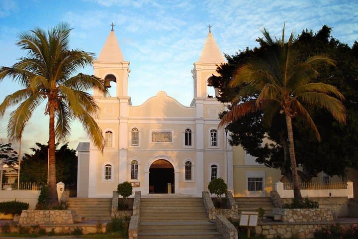 Los Cabos in One Day: Glass-Bottom Boat, Tequila Tasting & San José del Cabo photo 3