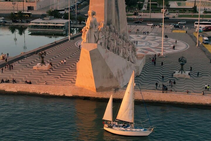 Sunset Sail on the Tagus: Private 4-Hour Lisbon Cruise