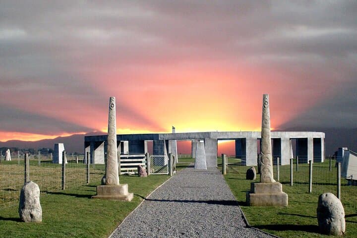 Sunset at Stonehenge Aotearoa: Guided Astronomy & Māori Starlore Tour photo 4