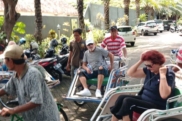 Probolinggo City Tour: Batik, Temples & Market Life on a Cruise Shore Excursion photo 6