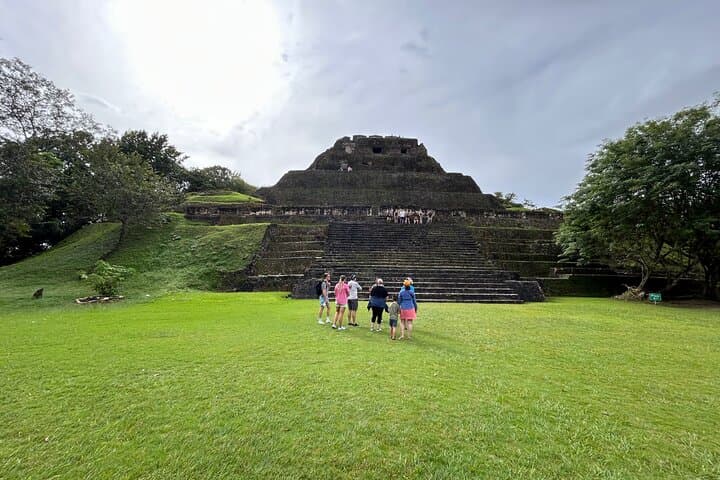 Cave Tubing and Xunantunich Combo: San Ignacio Underground River and Maya Ruins photo 3