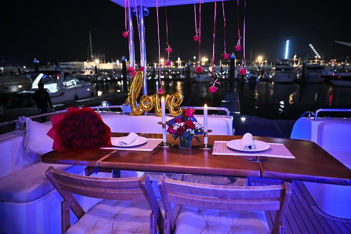 Sunset BBQ & Skyline Cruise: 2-Hour Romantic Yacht Dinner in Dubai Marina photo 4