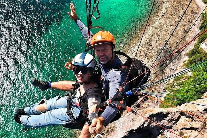 Tandem Paragliding Over Koh Larn: Pattaya’s Aerial Adventure photo 2