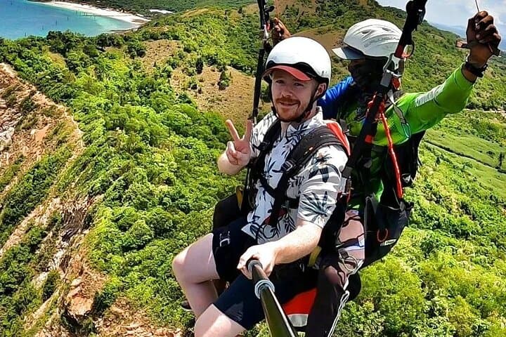 Tandem Paragliding Over Koh Larn: Pattaya’s Aerial Adventure photo 5