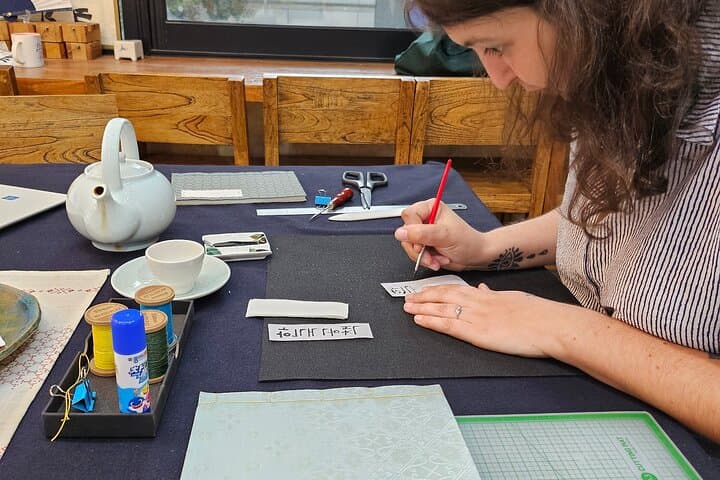 Make Your Own Traditional Korean Notebook in Insadong, Seoul photo 3