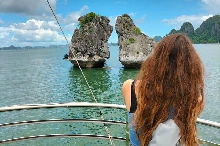 Halong Bay Day Cruise: Caves, Kayaking & Titov Island Views photo 4