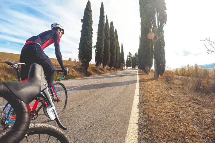 E-Bike Chianti Countryside Tour with Lunch & Wine Tasting photo 3