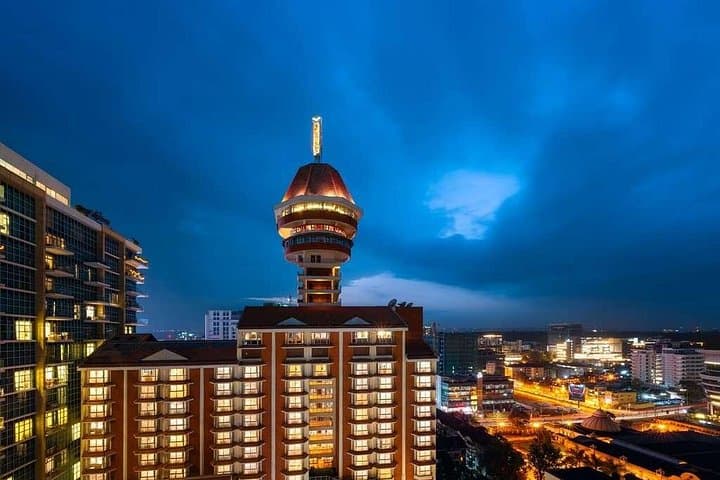 Nairobi Nightlife Experience: KICC Rooftop, National Museum & Nightclub Tour photo 4