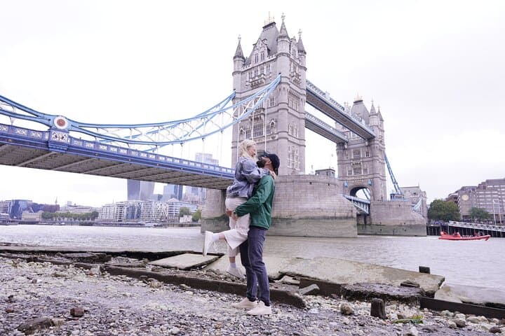 London Landmarks and Hidden Gems Photoshoot — 90-Minute Pro Session photo 2