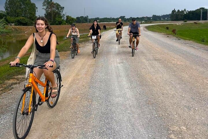Duong Lam Ancient Village Day Trip from Hanoi: Cycling, Temples & Countryside photo 4