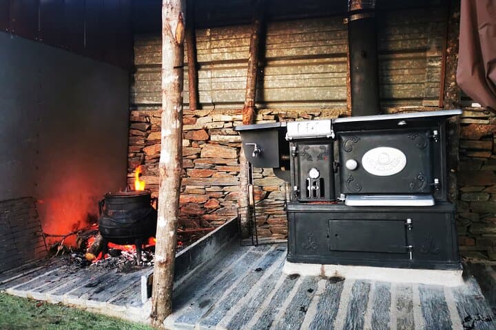 Douro Vineyard Fire-Cooked Feast: Eat Like a Duriense photo 2