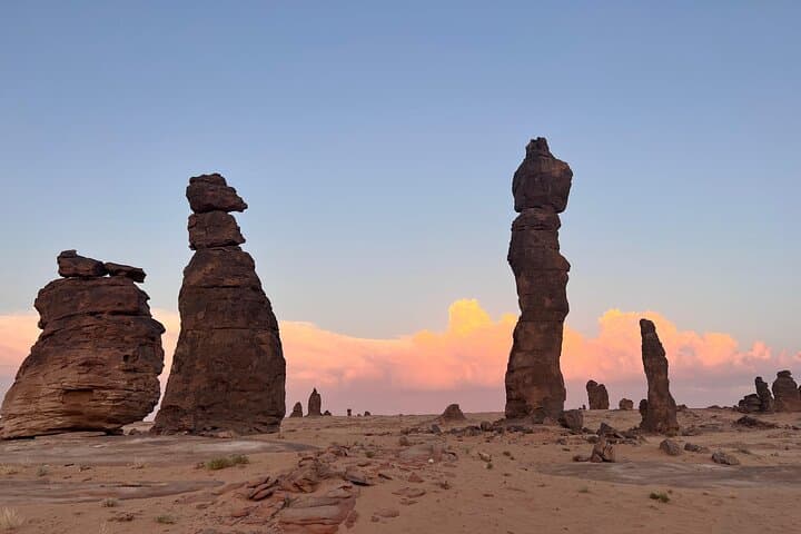 AlUla in a Day: Elephant Rock, Dadan & Old Town Guided Tour photo 3