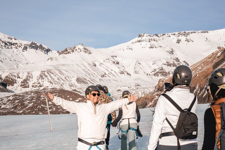 Glacier Hiking in Skaftafell: 3-Hour Vatnajökull Ice Trek for Beginners photo 3