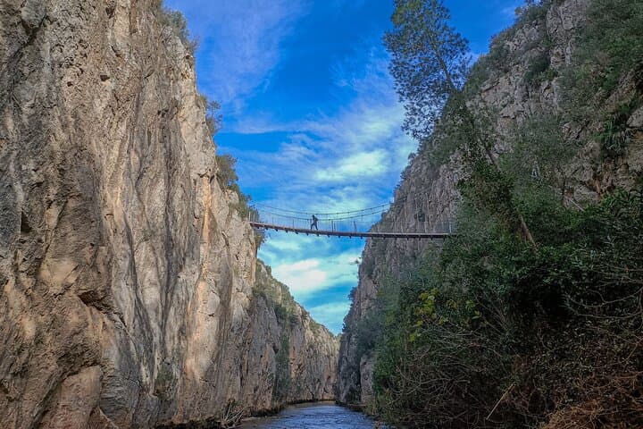 Chulilla Hanging Bridges Hike: Turia River Canyon Day Trip from Valencia