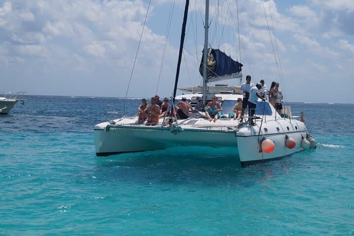 Catamaran to Isla Mujeres: Snorkel, Beach Club & Playa Norte Day Trip from Cancun photo 2