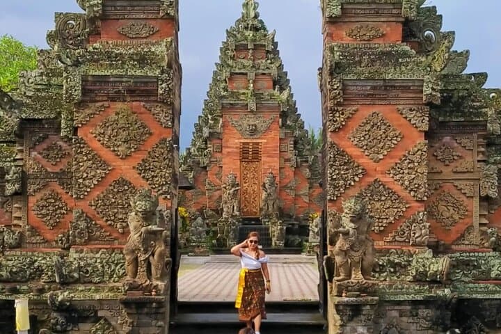 Ubud Private Full-Day Tour: Batuan Temple and Waterfalls (Tibumana, Kanto Lampo, Tegenungan) photo 5