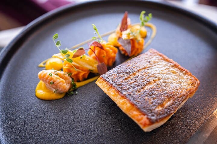 At.mosphere Burj Khalifa Premium Lunch with Selected Drinks and 122nd-Floor Views photo 3