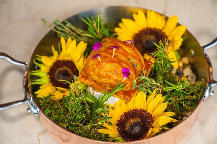 At.mosphere Burj Khalifa Premium Lunch with Selected Drinks and 122nd-Floor Views photo 6