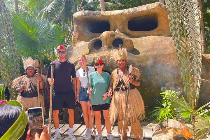 Bohol Choco Tour: Loboc River Lunch, Tarsiers & Chocolate Hills photo 2