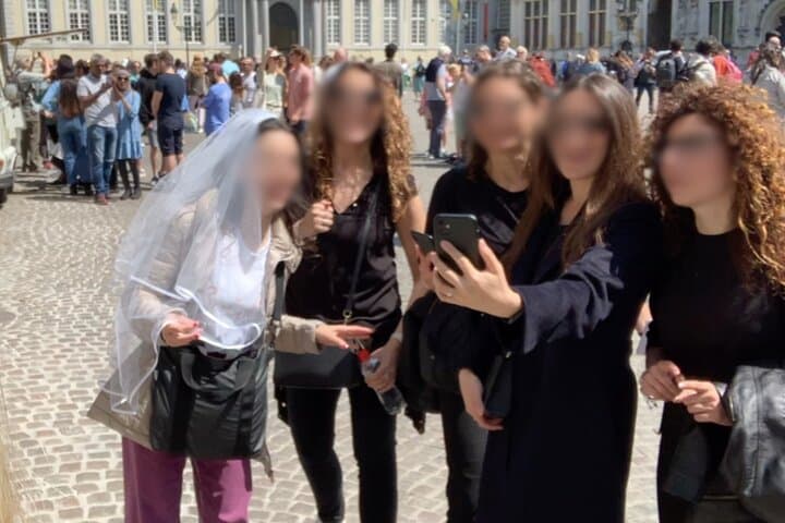 Bruges City Challenge: Interactive EVG/EVJF Team Game Through Medieval Canals photo 2