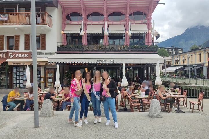 Chamonix City Challenge: EVG/EVJF Team Scavenger Hunt in the Valley photo 3