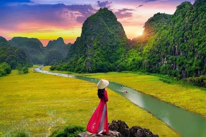 Full-Day Ninh Binh Tour from Hanoi: Hoa Lu, Tam Coc Boat & Mua Cave Views photo 1