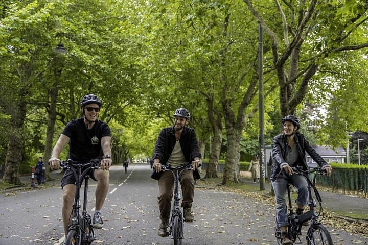 Glasgow Private Bike Tour: Highlights & Hidden Gems by Gallus Pedals photo 1