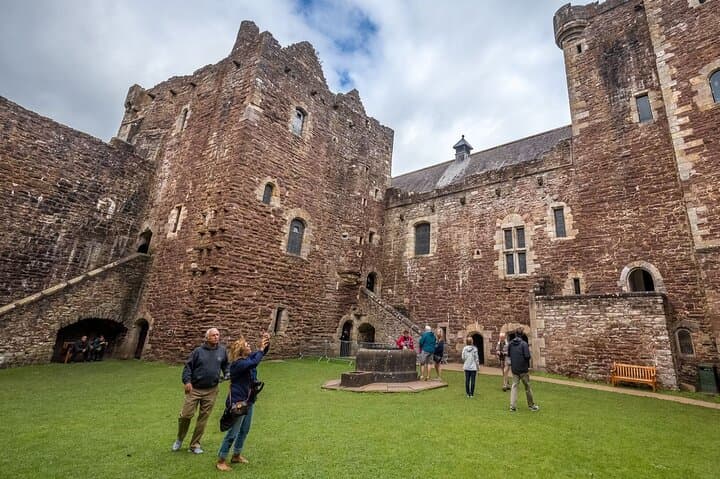 Edinburgh Outlander Filming Locations 3-Day Tour — Castles, Villages & Train Travel