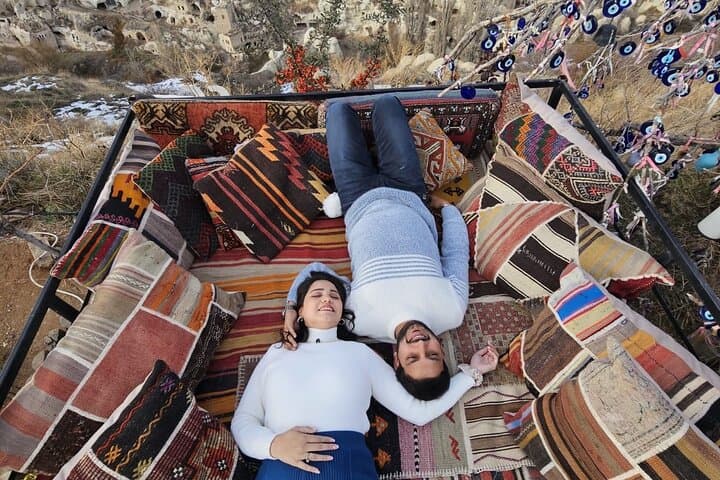 2-Day Cappadocia Tour from Istanbul: Flights, Cave Hotel & Optional Balloon Ride