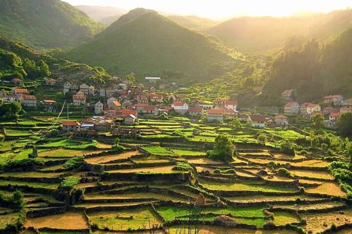 Peneda-Gerês National Park Day Tour: Lagoons, Villages & Panoramas