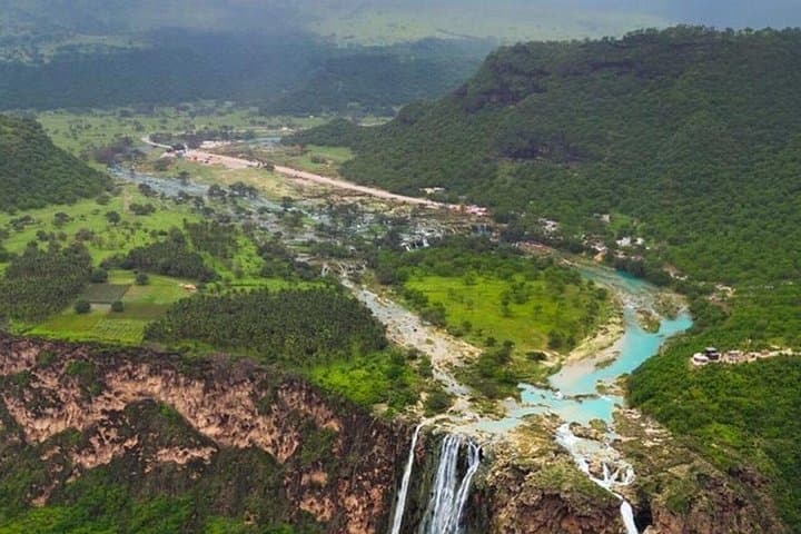 East Salalah in 5 Hours: Wadi Darbat, Taqah Fort & Coastal Viewpoints (Private Tour) photo 2