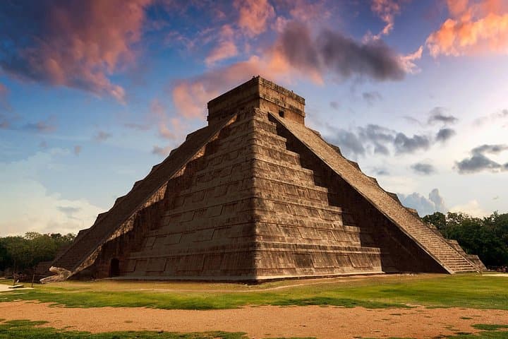 Chichen Itza Private Day Tour from Puerto Morelos with Cenote Ik Kil & Traditional Lunch photo 4