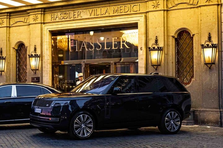 Private Rome 4-Hour Range Rover Tour: Ancient Ruins to Baroque Squares