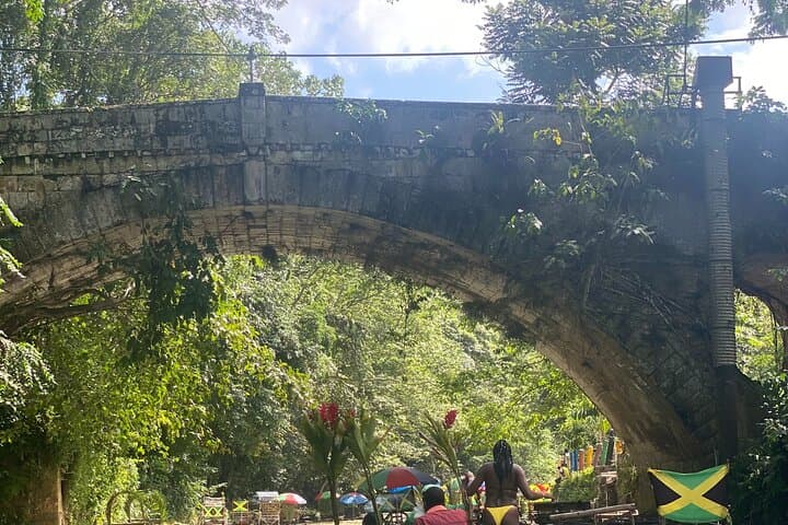 Lethe Bamboo Rafting from Montego Bay — 3-Mile Great River Raft Experience photo 4