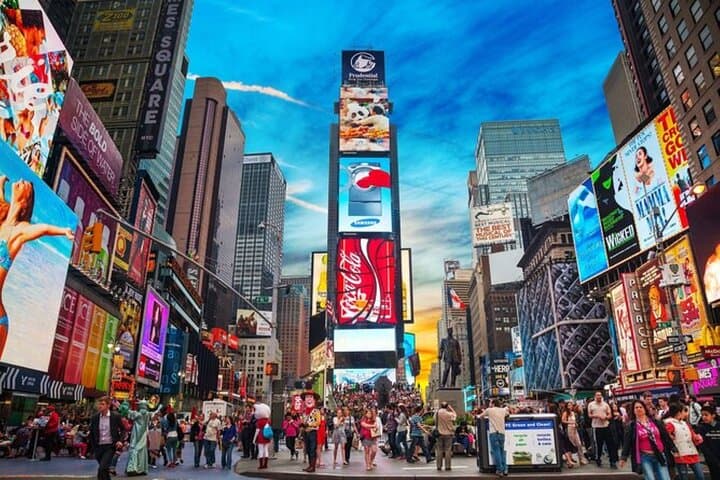Manhattan Magic: App-Guided Stroll Through Times Square, Central Park & Chelsea