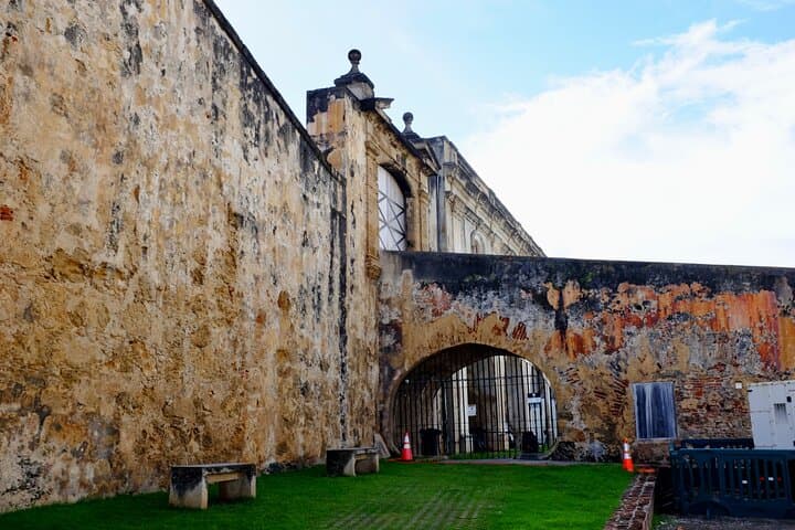 Old San Juan Castles: El Morro & San Cristóbal Guided Walking Tour photo 6
