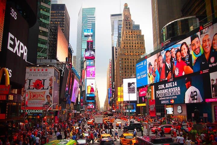 Private NYC Airport Transfer: JFK, LGA & EWR to Manhattan photo 5