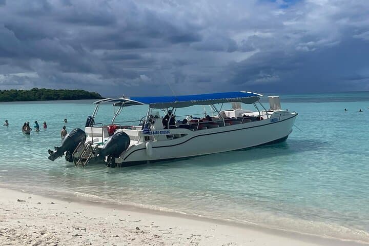 Saona Triple Paradise: Three-Beach Speedboat Tour from Bayahibe photo 2